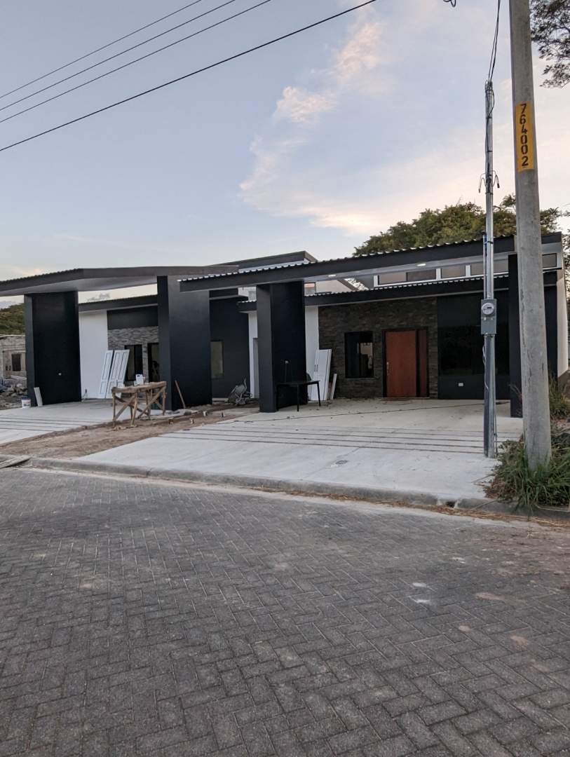 P6985-86aabf15cd8fbca162e6e9bb3eda830e