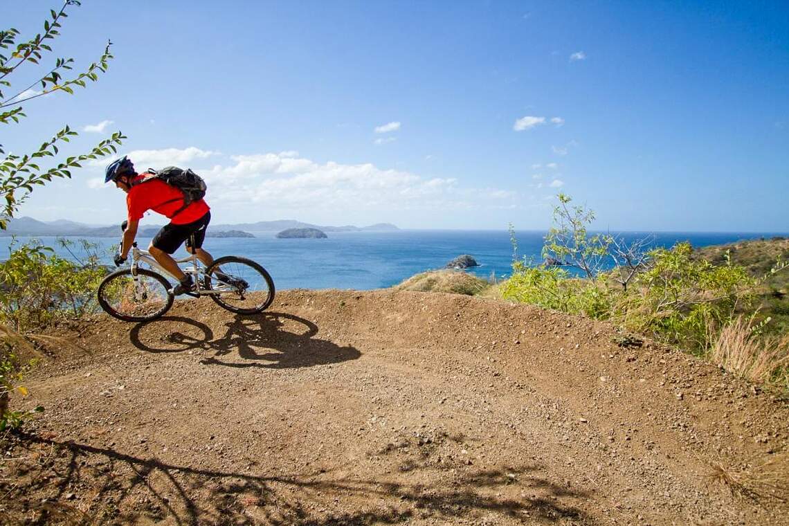 mountain bike trail at las catalinas
