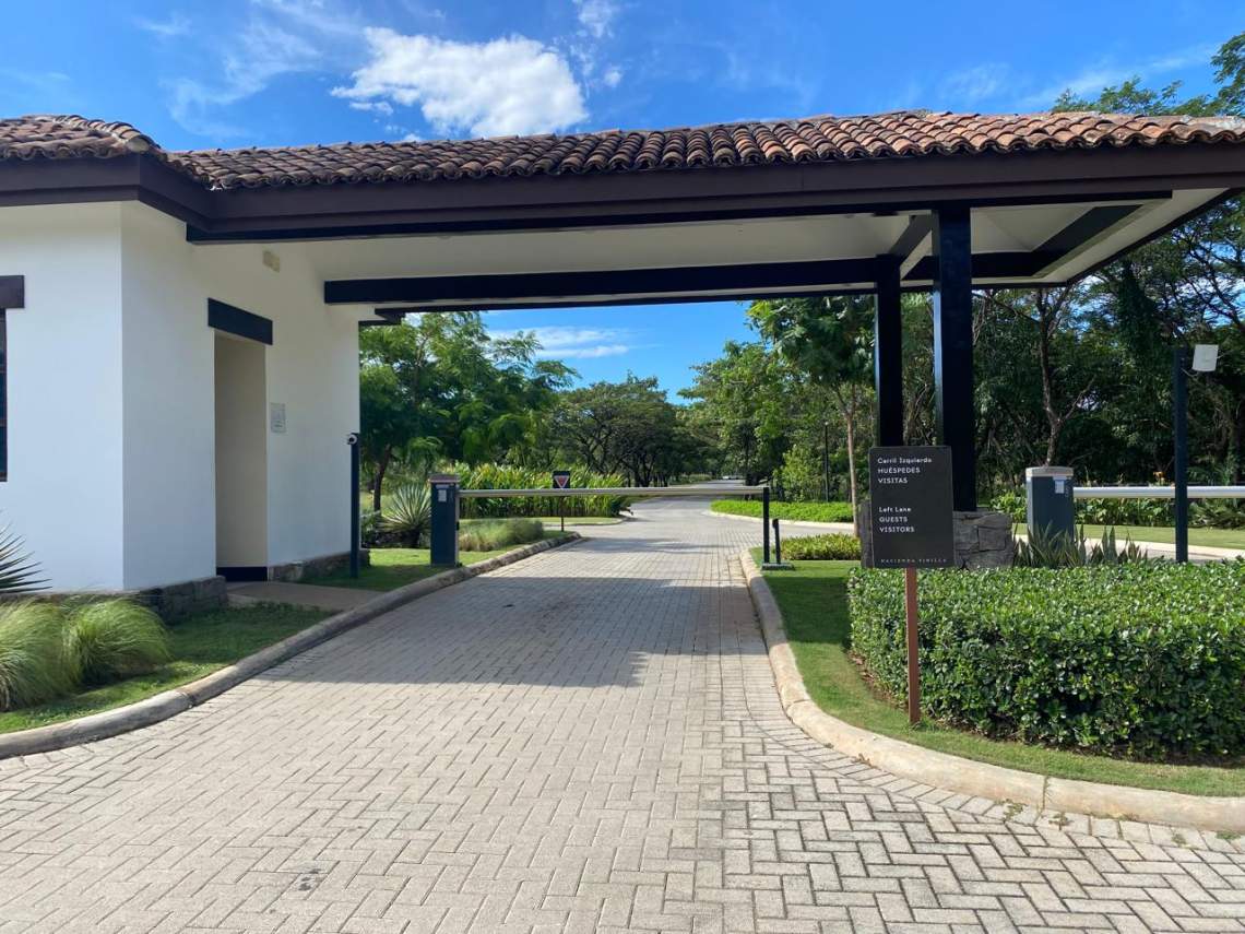 WhatsApp Image 2025-10-08 at 12.43.24 PM (2)